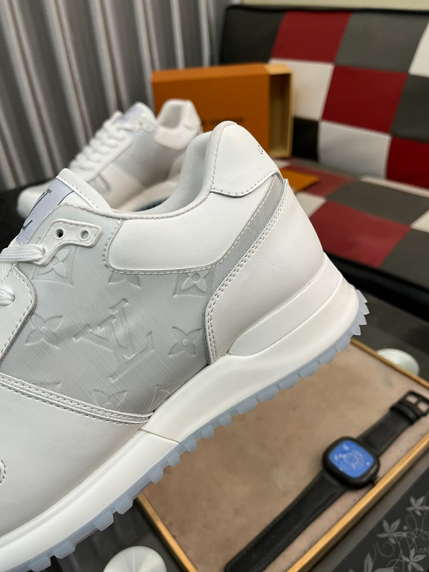 Men's shoes 💰540⌚️⌚️LV Louis Vuitton. The latest fashionable casual shoes are popular in physical stores. New spring and summer comfortable imported custom original cowhide, unique jacquard fabric element design. With sheepskin lining, Lv original base, [sun][sun] high-end packaging and high quality💪Details determine quality, code number 38-44